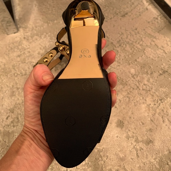 Exe Black & Gold open toe T-strap heels - Picture 5 of 9